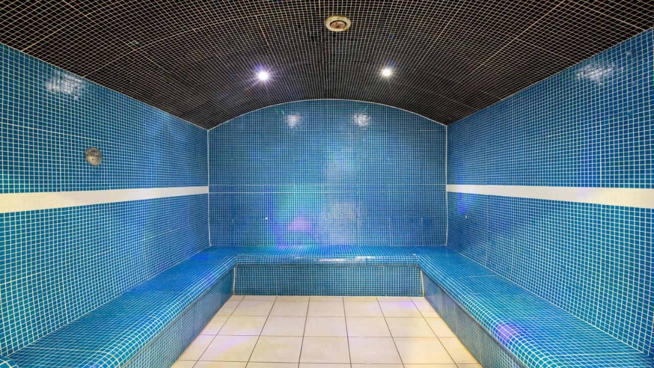 Brandon Hotel Conference & Leisure Centre トラリー エクステリア 写真