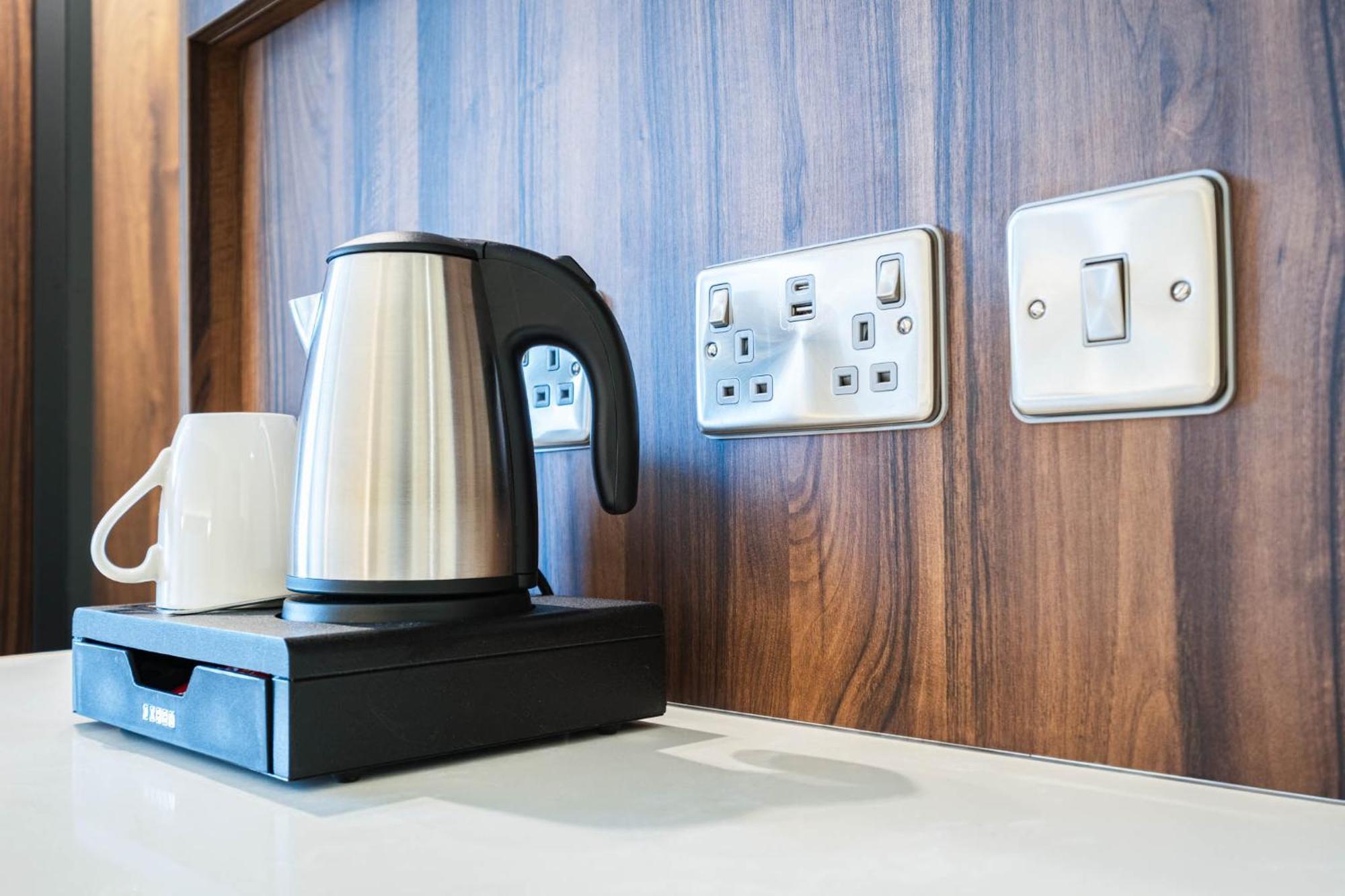 Brandon Hotel Conference & Leisure Centre トラリー エクステリア 写真