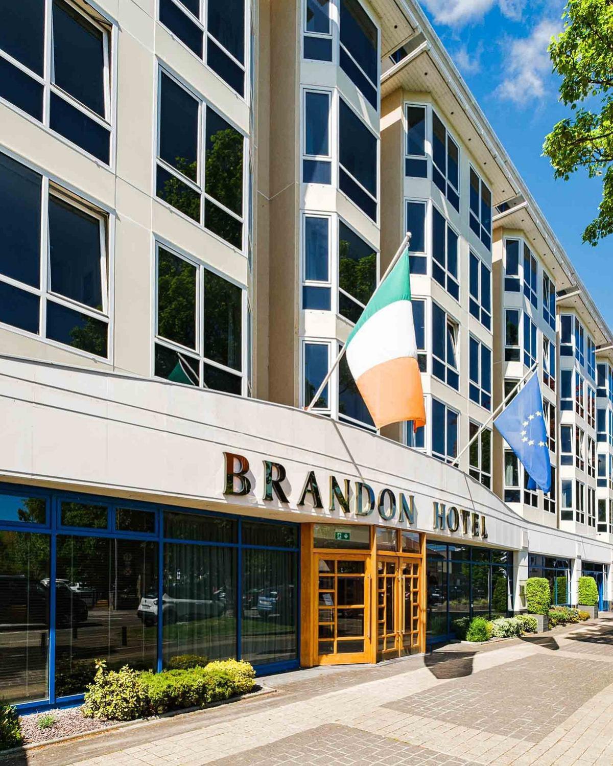 Brandon Hotel Conference & Leisure Centre トラリー エクステリア 写真