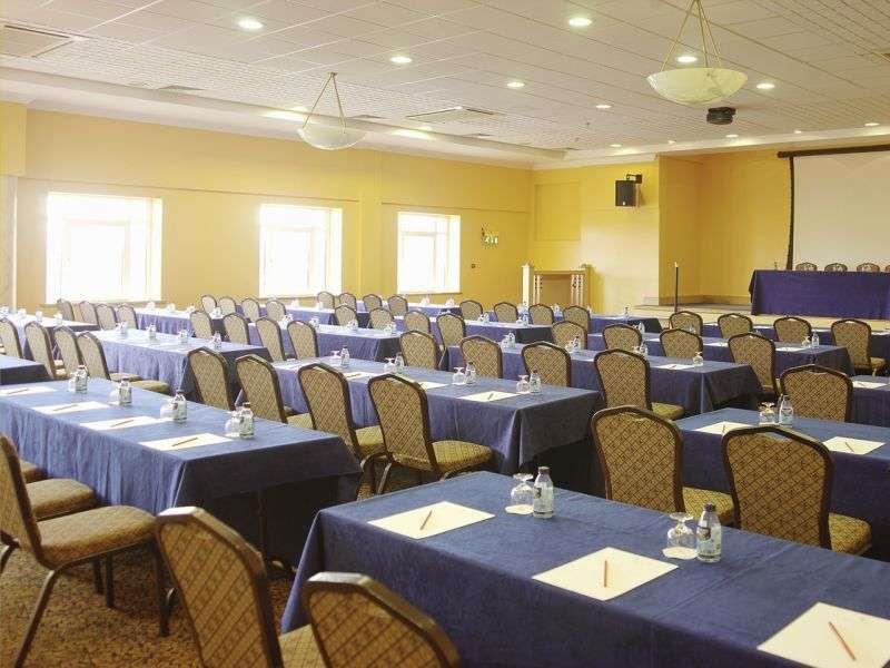 Brandon Hotel Conference & Leisure Centre トラリー エクステリア 写真